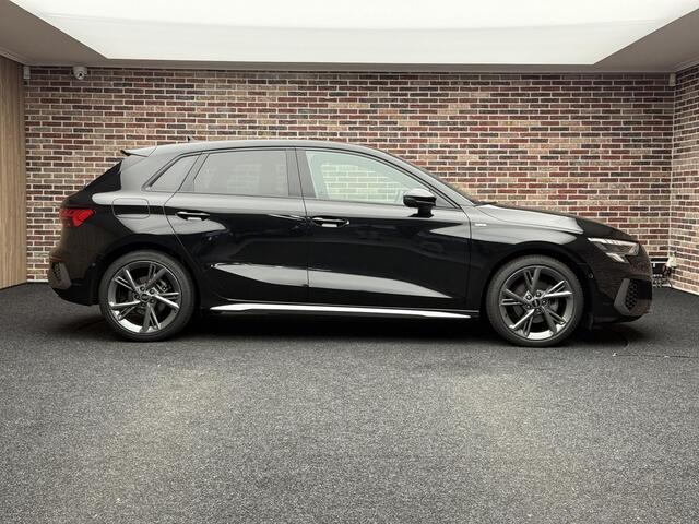 Audi A3 SPORTBACK 30 TFSI Pro Line Stoelverwarming | Adaptieve cruise | Parkeersensoren | Apple Carplay/Android Auto