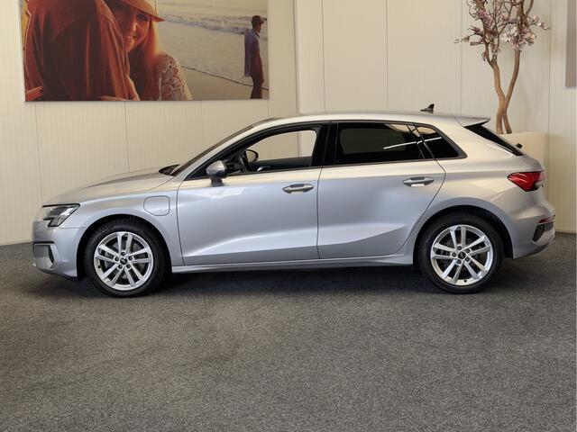 Audi A3 SPORTBACK 40 TFSI E EDITION PHEV AUTOMAAT VIRTUAL DASHBOARD STUUR FLIPPERS MET WINTERSET !! APPLE CARPLAY NAVIGATIE STOELVERWARMING
