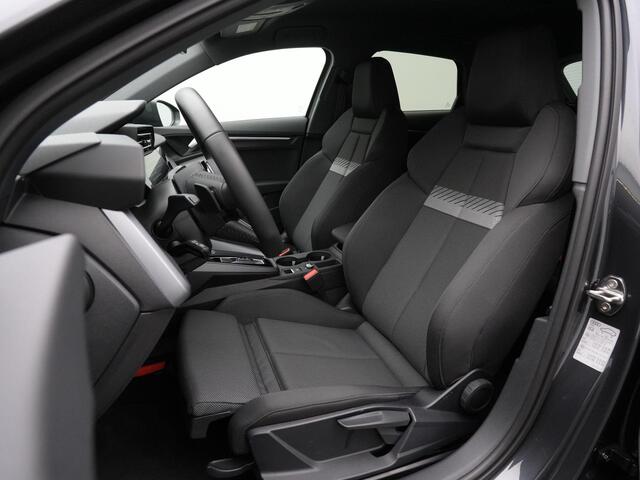 Audi A3 SPORTBACK 40 TFSI e 204 pk S-tronic Advanced edition | Stoelverwarming | Navigatie | Parkeersensoren voor/achter