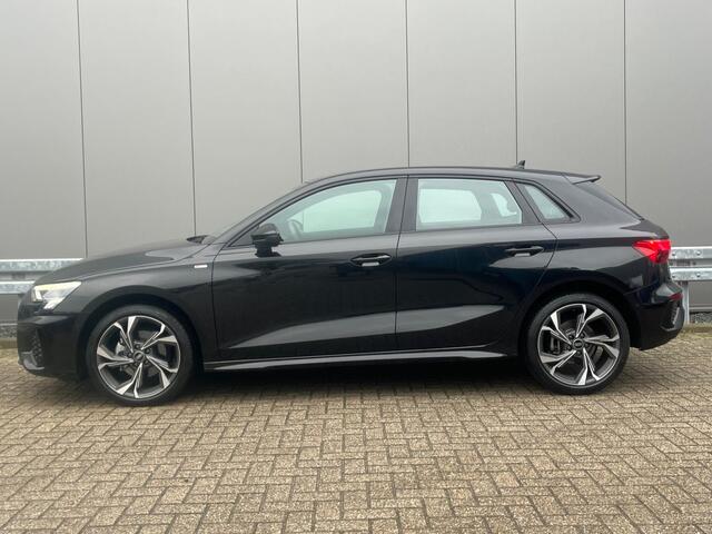 Audi A3 SPORTBACK 35 TDI S-Line Nieuw Staat ! 360 Camera / Elec. Stoelen / Key Less