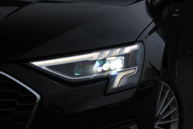 Audi A3 SPORTBACK 40 TFSI e Advanced edition | Incl. 12 maanden garantie | SOH 99% | Apple CarPlay | Sportstoelen | DAB | Bang & Olufsen | Zwarte hemel | Cruise control | Climate control | LED koplampen | Virtueel dashboard | Nederlandse auto |
