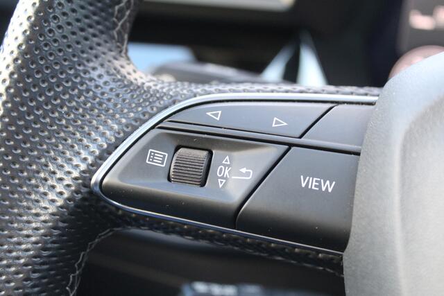 Audi A3 SPORTBACK 35 TFSI edition one | Trekhaak | Panoramadak | Adaptieve Cruise | Matrix | Navigatie