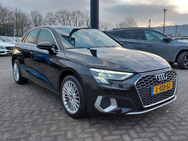 Audi A3 SPORTBACK 30 TFSI 110pk Automaat Advanced Edition | Origineel NL | Navi | Apple Carplay+Android Auto | Clima | Cruise | Led Koplampen | Pdc V+A | Rijstrook+Licht+Regensensor | 17''lm