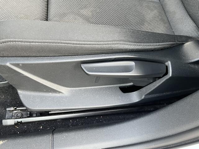 Audi A3 SPORTBACK 40 TFSI e S-Line / AUTOMAAT/ B&O/ PARK.SENSOREN/ SMARTPHONE INTERFACE/ STOELVERWARM./ CRUISE CONTROL/ VIRTUAL COCKPIT/ KEYLESS/ NAVI/ DRIVE SELECT/ CLIMA/ LED/ DAB/ ISOFIX/ 18'' LMV