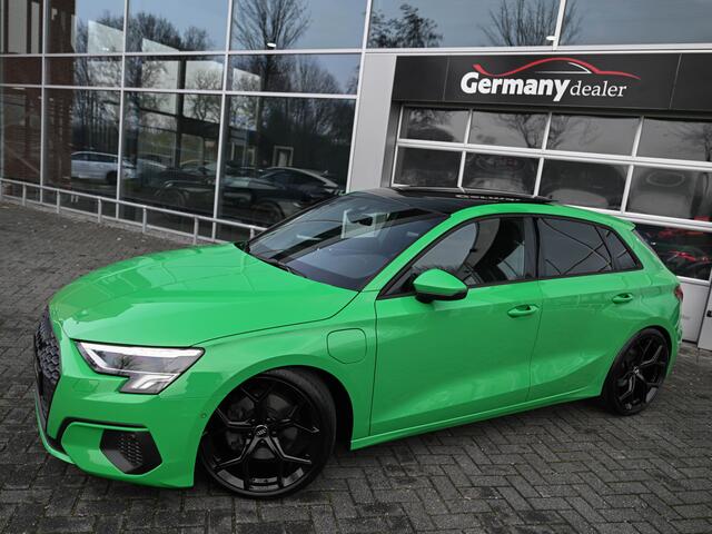 Audi A3 SPORTBACK 40TFSI E 204PK Individual Vipergreen!! RS-Zetels Pano Sfeerverl ACC Lane Assist Virtual Led V+A Uniek!
