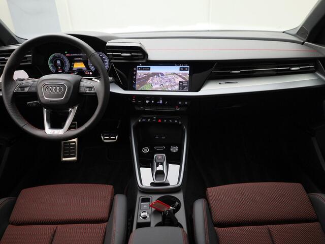 Audi A3 SPORTBACK 45 TFSIe 272PK S Line Competition · Panoramadak · Drive select · Camera + Parkeersensoren · Garantie t/m 16-04-2027 · TOPDEAL