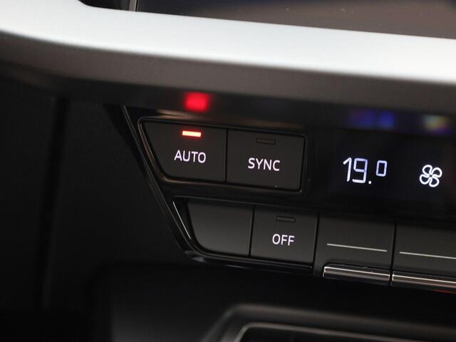 Audi A3 SPORTBACK 45 TFSIe 272PK S Line Competition · Panoramadak · Drive select · Camera + Parkeersensoren · Garantie t/m 16-04-2027 · TOPDEAL