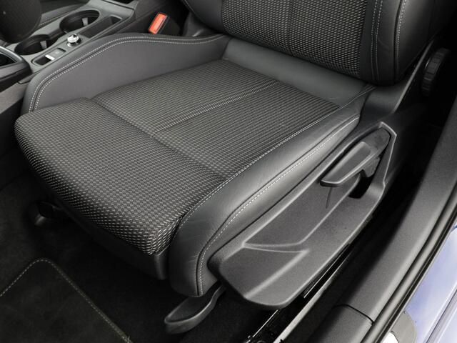 Audi A3 SPORTBACK 40 TFSIe 204pk S-tronic S edition · Camera · Apple/Android Car Play · Stoelverwarming · Parkeer Assistent · P-Sensoren · 17'' Inch · Garantie t/m 08-07-2029 of 100.000km