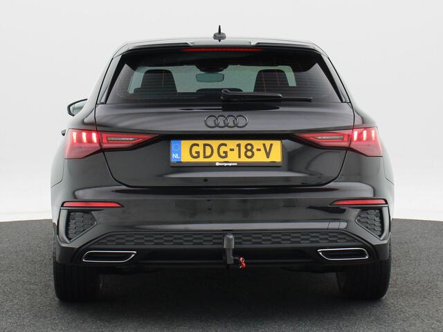 Audi A3 SPORTBACK 40 TFSi e 204 Pk Automaat S-Line | Virtual Cockpit | Alcantara Leder | Elektrische Achterklep | Trekhaak Afneembaar | 18 Inch | 123.044 Km