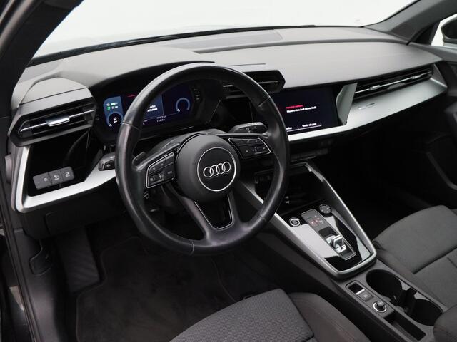Audi A3 SPORTBACK 40 TFSi e Business edition 204 Pk Automaat | Adaptive Cruise | LED | Parkeersensoren | Navigatiesysteem | Climate Control | Keyless | CarPlay | 17 Inch