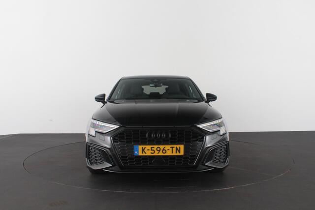 Audi A3 SPORTBACK 35 TFSI S line edition > Full S line/Matrix-LED/Black-Optiek/19inch/Mythoszwart metallic