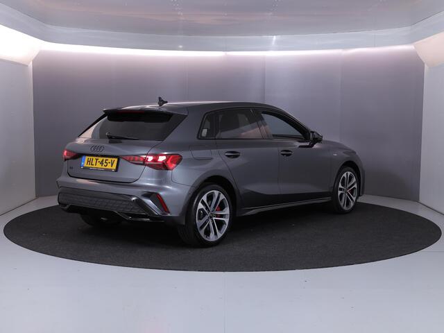 Audi A3 SPORTBACK 45 TFSI e S edition Competition 272 pk S-tronic | Verlengde garantie | Navigatie | Parkeersensoren (Park assist) | Achteruitrijcamera | Stoelverwarming | S-Line |