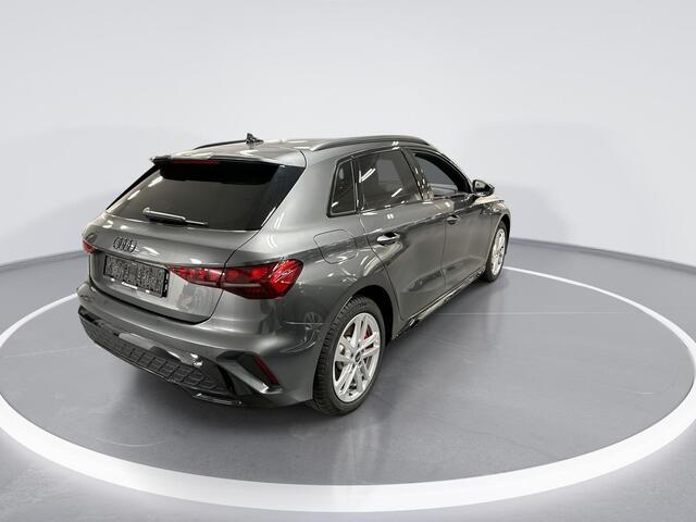 Audi A3 SPORTBACK 45 TFSIe 272pk S-tronic S edition Competition · Camera · Apple/Android Car Play · Navigatie · Sonos Audio · Elek. Voorstoel · Trekhaak · 17'' Inch · Garantie t/m 01-04-2030 of 100.000km