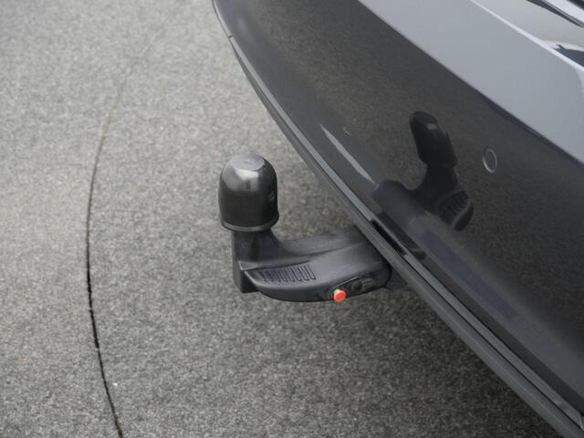 Audi A3 SPORTBACK 40 TFSI e 204 pk S-tronic Advanced | Trekhaak | Leder | Achteruitrijcamera | Stoelverwarming | Navigatie