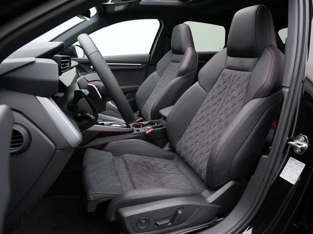 Audi A3 SPORTBACK 45 TFSI e 245 pk S-tronic S edition Competition / S-Line | Panoramadak | Leder/alcantara | Sonos | Geheugenstoel | Matrix LED | Head-up display