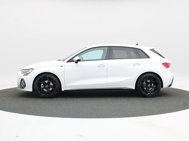 Audi A3 SPORTBACK 30 TFSI S edition | Privacy glas | 19 inch velgen | Sonos 3d | Led voor + dynamisch led achter |