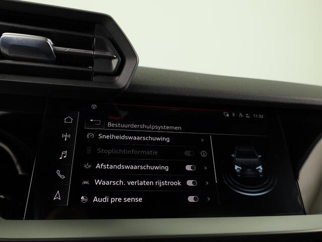 Audi A3 SPORTBACK 30 TFSI Pro Line 110PK | Navigatie via app | Parkeersensoren | 16 inch Lichtmetalen velgen | Cruise controle