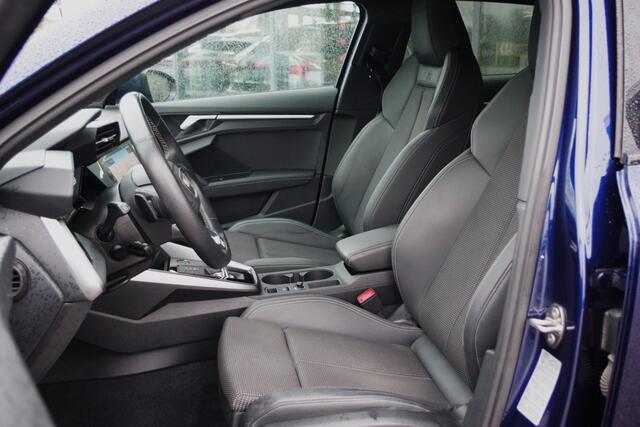 Audi A3 SPORTBACK 45 TFSI e 245 PK S-Line Edition Competition PHEV, Head-Up, Camera, Winterpakket