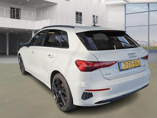 Audi A3 SPORTBACK 35 TFSI Business edition AUTOMAAT | MATRIX LAMPEN | ADAPTIEVE CRUISE | VERWARMDE STOELEN | NAVIGATIE | S-LINE |