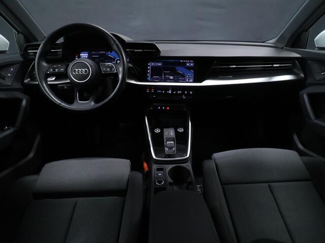 Audi A3 SPORTBACK 35 TFSI Sport [VIRTUAL COCKPIT, SPORTSTOELEN, CRUISE CONTROL, APPLE CARPLAY, ANDROID AUTO, CLIMATE CONTROL, FLIPPERS, NAVIGATIE, NIEUWSTAAT]