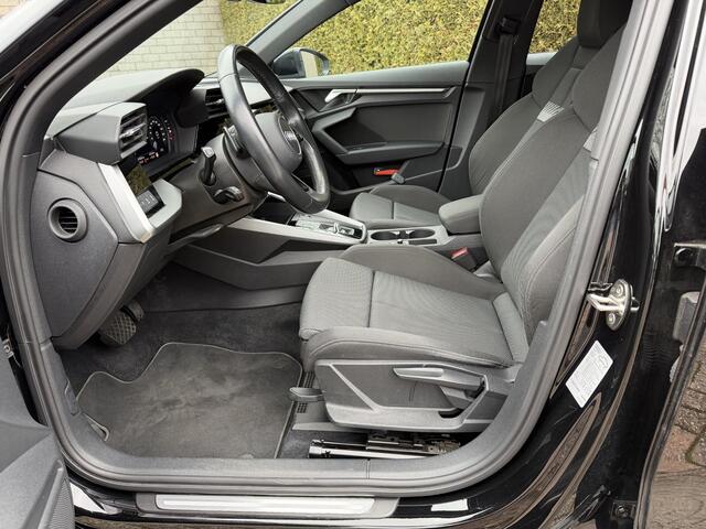 Audi A3 SPORTBACK 30 TFSI Business edition