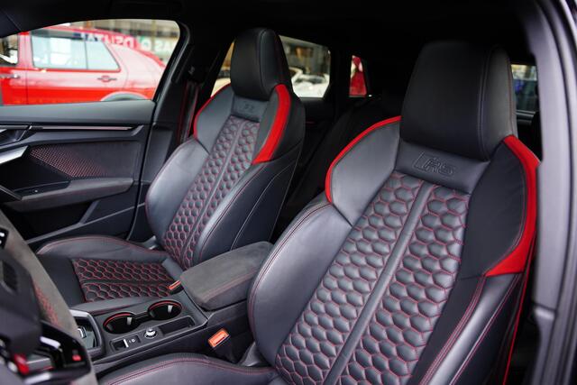 Audi A3 SPORTBACK 2.5 TFSI RS 3 Quattro Panorama | SONOS 3D | Magnetic Ride