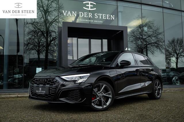 Audi A3 SPORTBACK 45 TFSI e S Line Competition RS Stoelen | Afgevlakt Stuurwiel