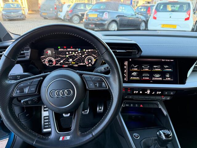 Audi A3 SPORTBACK 35 TFSI 3x S-Line edition one / Matrix-LED / ACC / Kuipstoel / Org NL