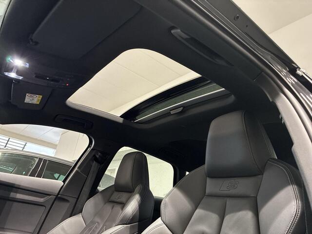 Audi A3 SPORTBACK 40 TFSIe 204pk S-tronic S Edition · Panoramadak · Apple/Android Car Play · Lederen Bekleding · Cruise Control · Navigatie · Stoelverwarming · P-Sensoren · 17'' Inch ·