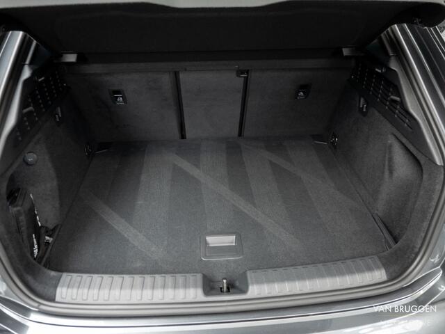 Audi A3 SPORTBACK 35 TFSI 3x S-Line Pano RS-Stoelen B&O Sfeer Matrix