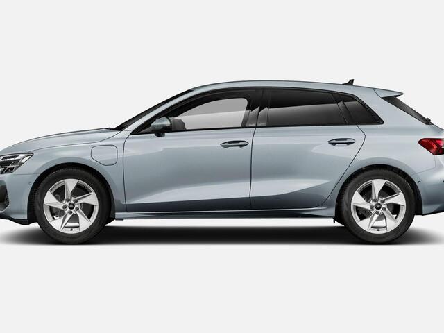 Audi A3 SPORTBACK 40 TFSI e Advanced edition 204 PK · Sonos premium 3D · Assist. pakket Driving + Parking plus · Privacy glas