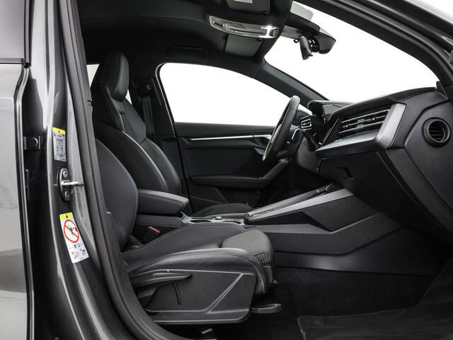 Audi A3 SPORTBACK 40 TFSIe 204pk S-Tronic S Edition · Camera · Parkeerassistent · Zwart Optiek Plus · Stoelverwarming · ACC · Drive Select · Garantie t/m 06-05-2029 of 100.000km