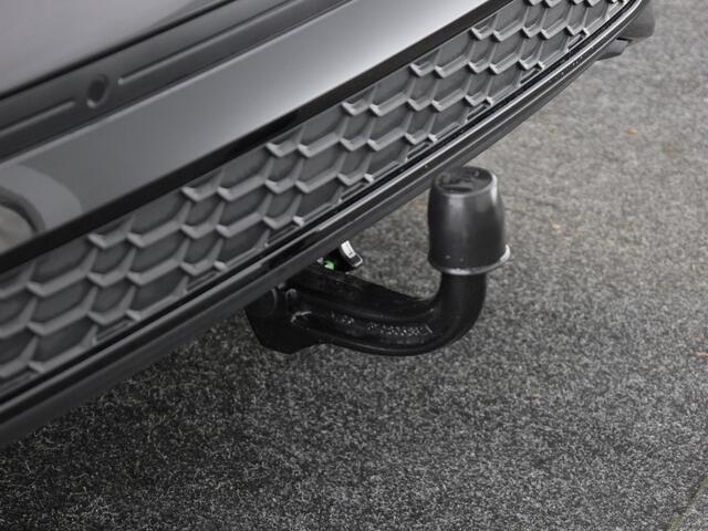 Audi A3 SPORTBACK 40 TFSI e 204 pk Advanced edition | Assis.pak driving+parking plus | Optiekpakket zwart plus | Warmtewerend glas donker tint | Trekhaak |