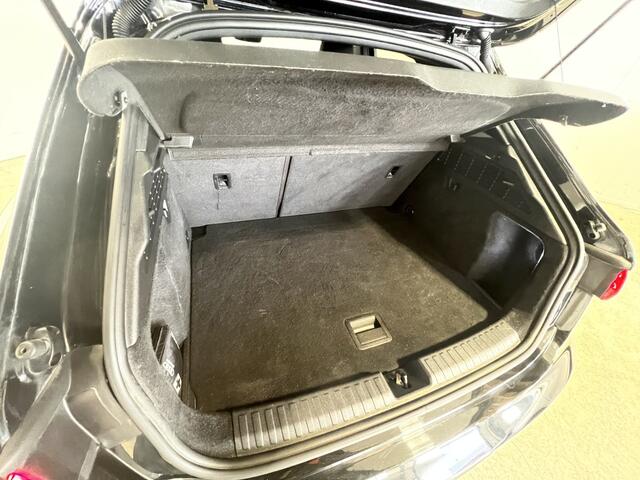 Audi A3 SPORTBACK 30 TFSI S edition | Navigatie/Android/Apple Carplay | LM Velgen 17" | Cruise Control | Airco | S-Line Exterieur |