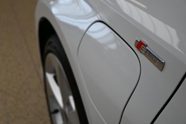 Audi A3 SPORTBACK 40 TFSIe 204pk S Edition | ACC | Keyless | Elek. klep | Trekhaak | 100% (Dealer) onderhouden label