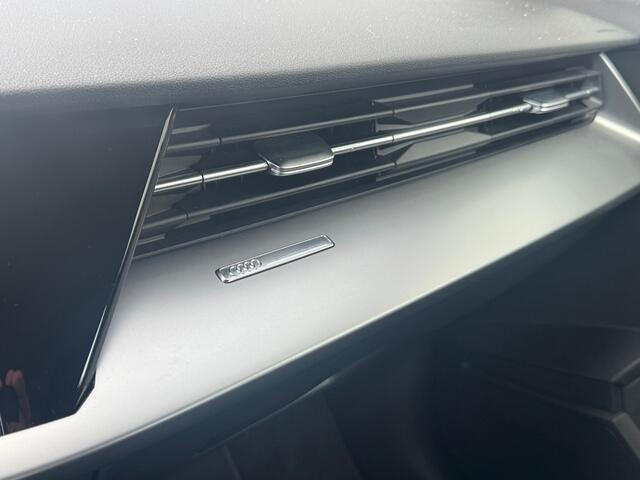 Audi A3 SPORTBACK 30 115pk TFSI Business edition Cruise control | Parkeersensoren voor en achter | Audi virtual cockpit