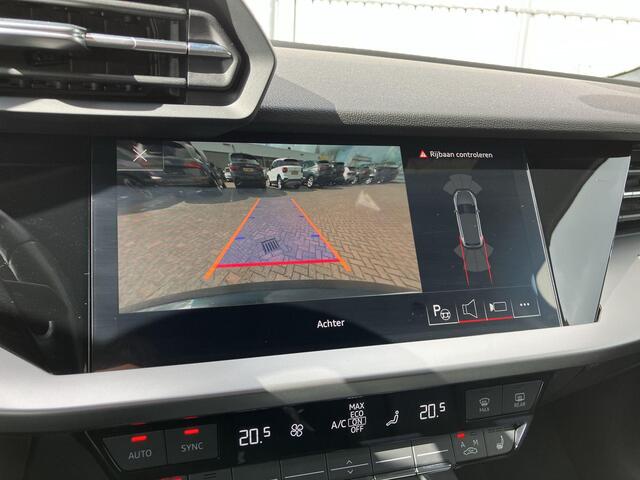 Audi A3 SPORTBACK 40 TFSIe 150kW/204PK · Leder · Camera · Apple/Android Car Play · Elektrische stoelverstelling · Navigatie · Stoelverwarming ·