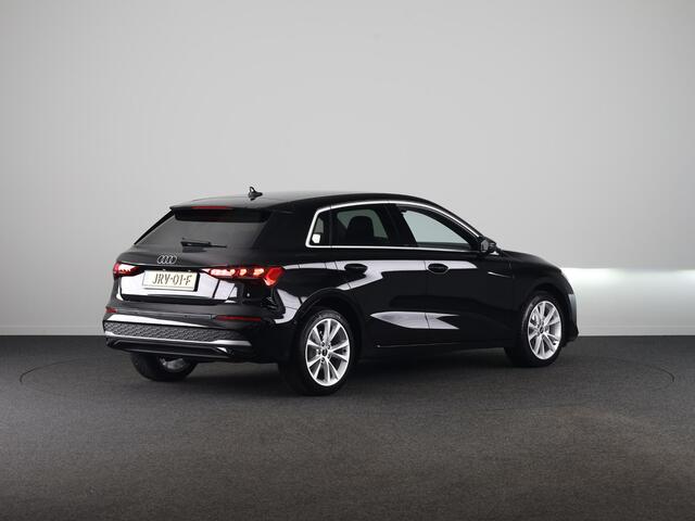 Audi A3 SPORTBACK 30 TFSI Advanced edition 115pk S-tronic | Navigatie via App | 19 inch Lichtmetalen velgen | Stoelverwarming | Parkeersensoren voor en achter