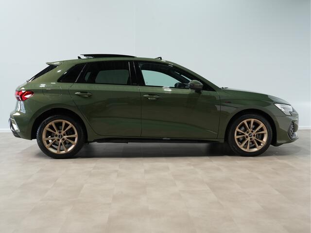 Audi A3 SPORTBACK 40 TFSI e S edition 204 pk PHEV Panoramadak | Zwart optiek | Carplay |