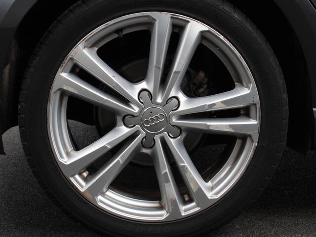 Audi A3 SPORTBACK 1.5 TFSI CNG Automaat S-Line Navigatie Parkeersensoren achter Cruise Control Stoelverwarming 18"Lichtmetalen velgen Ledverlichting Climate Control