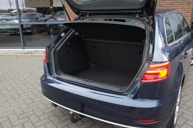Audi A3 SPORTBACK 30 TFSI Sport Lease Edition, Trekhaak