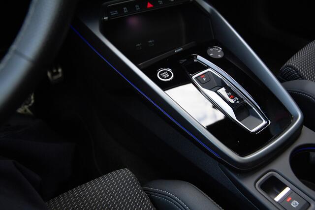 Audi A3 SPORTBACK 35 TFSI S edition S-line , Adap. cruise, Sonos, Sfeerverlichting,