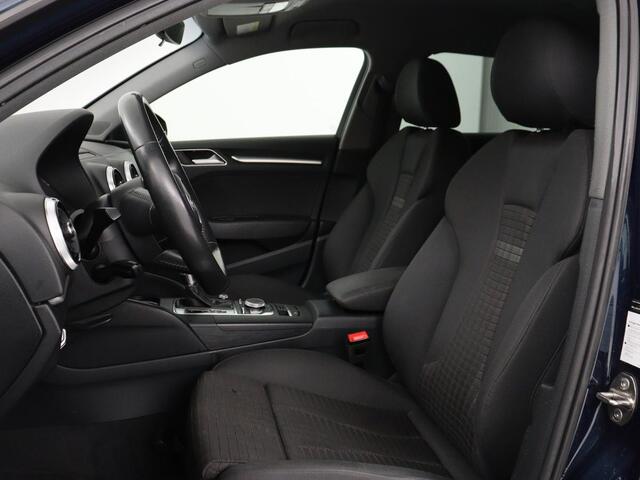 Audi A3 SPORTBACK 30 TFSI Sport | Sportstoelen | Full LED | Navigatie | Parkeerhulp | Climate control | Bluetooth | 17'' | Cruise control