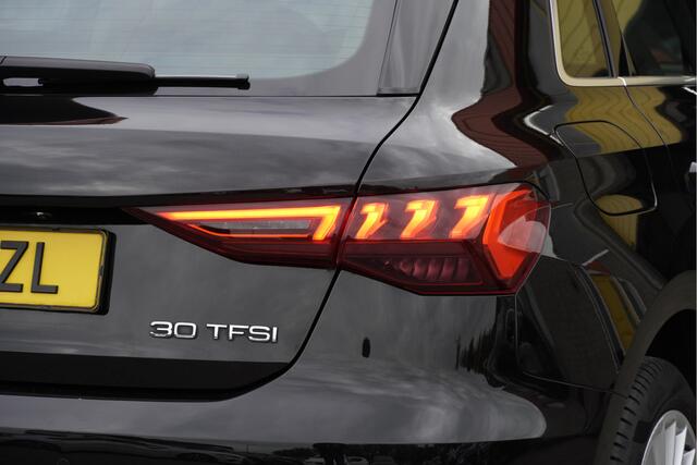 Audi A3 SPORTBACK 30 TFSI 5drs Business edition BJ2020 Lmv 17" | Led | Pdc | Dynamische knipperlichten | Virtual cockpit | Climate control | Cruise control | Sportstoelen | Getint glas | Nw-model!