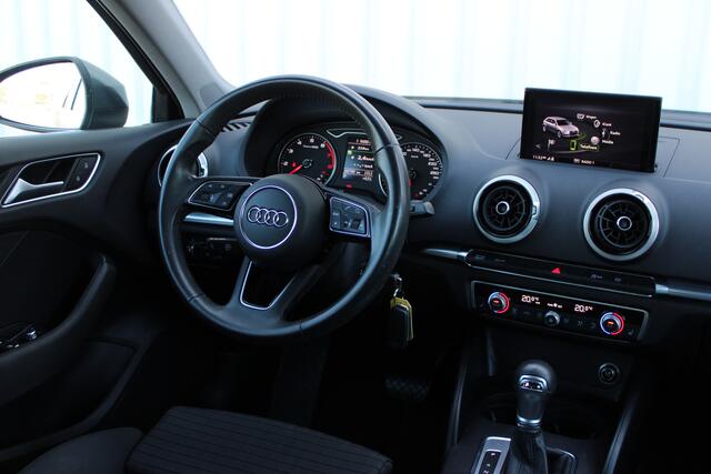 Audi A3 SPORTBACK 35 TFSI CoD Advance Sport | Incl. 12 maanden garantie | Stoelverwarming | Cruise control | Bluetooth | Parkeersenoren |