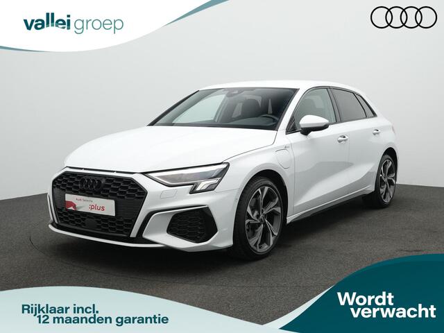 Audi A3 SPORTBACK 40 TFSI e 204 pk S-Line | Adaptive Cruise | Stoelverwarming | Navigatie | Parkeersensoren voor/achter | Carplay | Drive Select