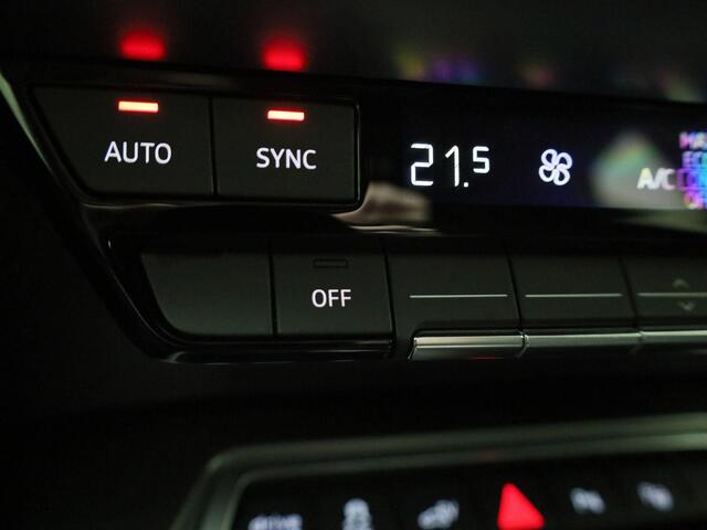 Audi A3 SPORTBACK 40 TFSIe 150kW/204PK S Line · Panoramadak · Apple/Android Car Play · Drive select · Garantie t/m 16-10-2027 of 80000km.