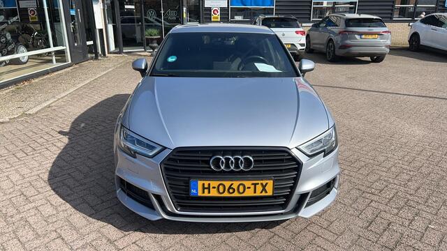 Audi A3 SPORTBACK 35 TFSI CoD Advance Sport