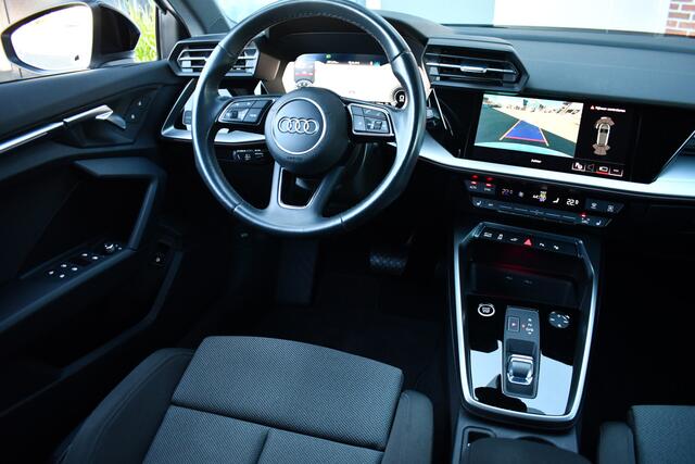 Audi A3 SPORTBACK 45 TFSI e S-Line 19inch m-LED ACC Camera Sfeer Optic-black