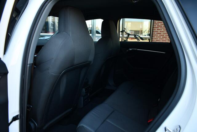 Audi A3 SPORTBACK 45 TFSI e S-Line 19inch m-LED ACC Camera Sfeer Optic-black